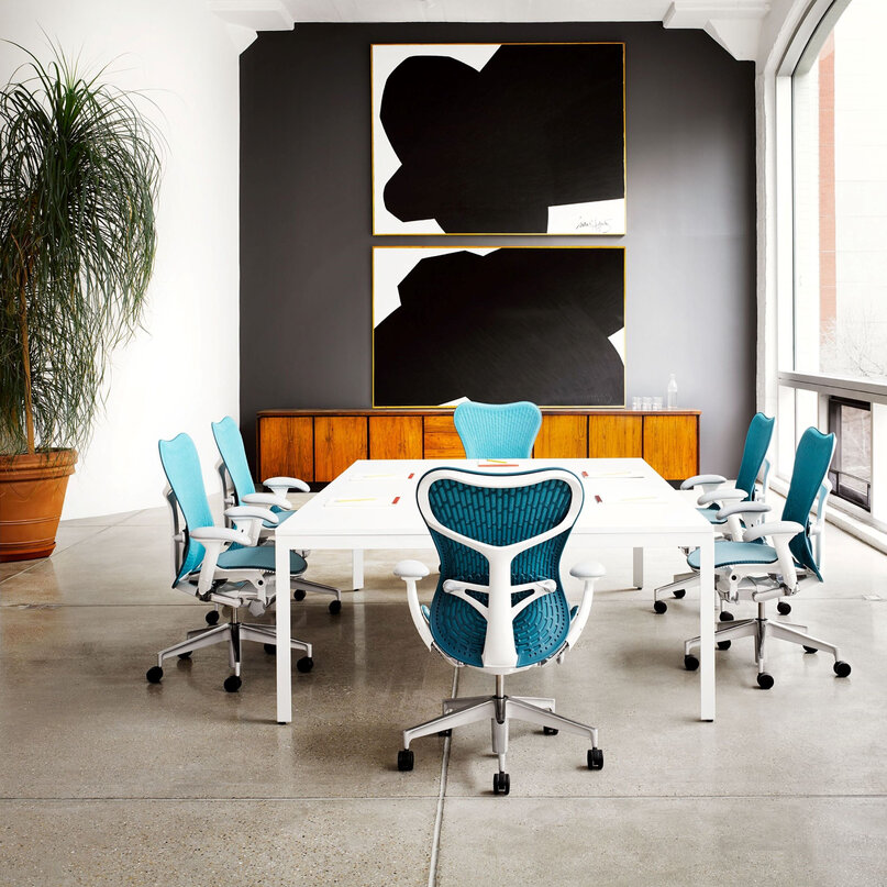 Herman Miller Mirra 2 butterfly tyrkysová